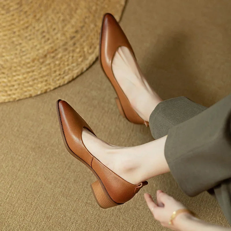 Isadora | Classic Pumps